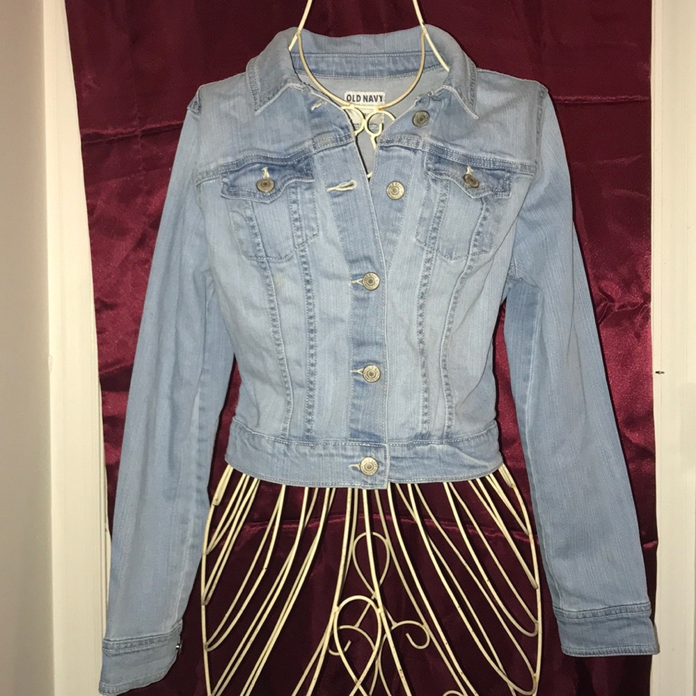 Denim jacket. Light blue. Size Small
